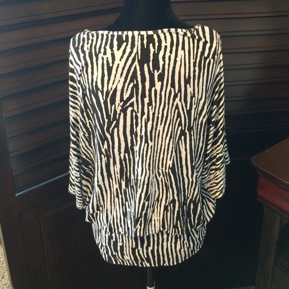 Zebra Print Tunic - Picture 2 of 3